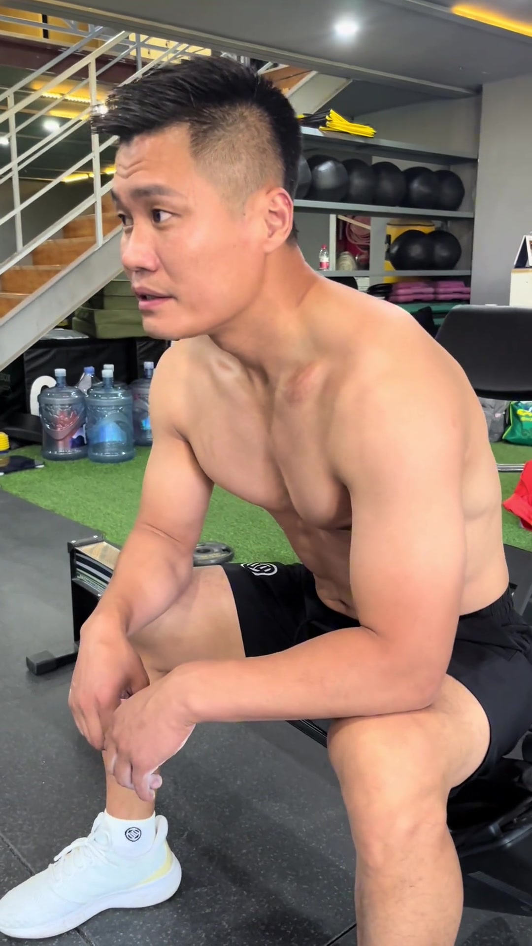 40岁吕小军再发文:我还在路上,也没下山,继续修行,江湖再见!